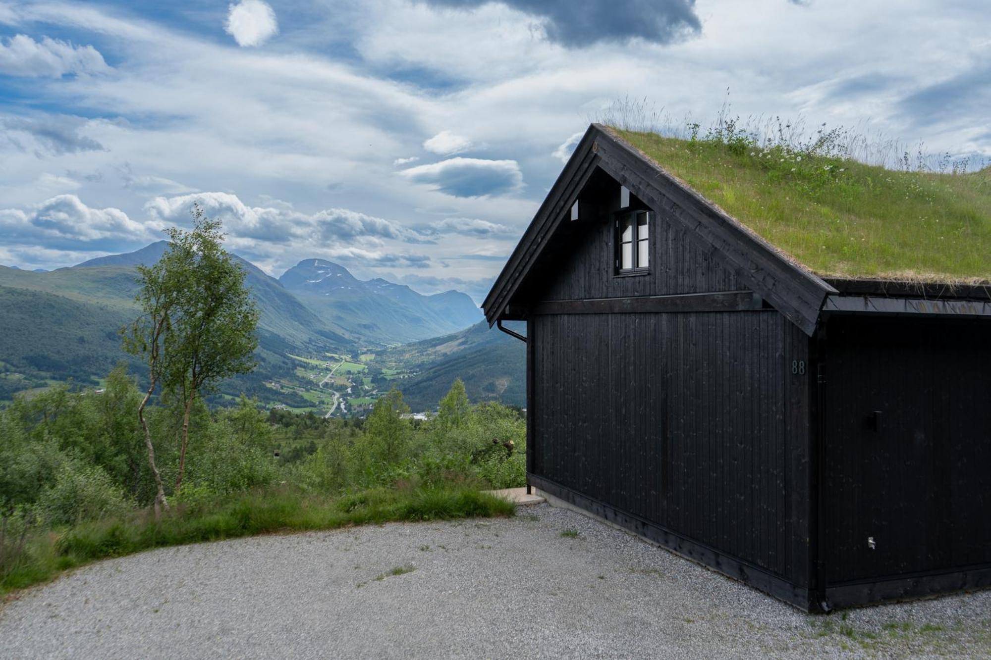 Luxurious 5-Bedroom Mountain Chalet With Sauna, Panoramic Views, And Two Full Bathrooms Stranda  Buitenkant foto